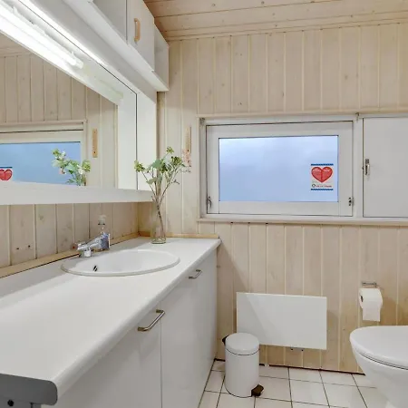 Holiday home Gaja - 1km From The Sea In Bornholm By Interhome Nexo