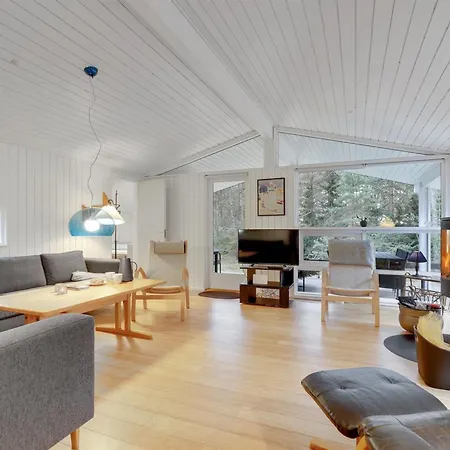 Gaja - 1km From The Sea By Interhome Neksø