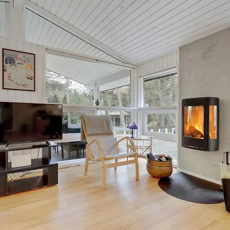 Gaja - 1km From The Sea By Interhome * Neksø